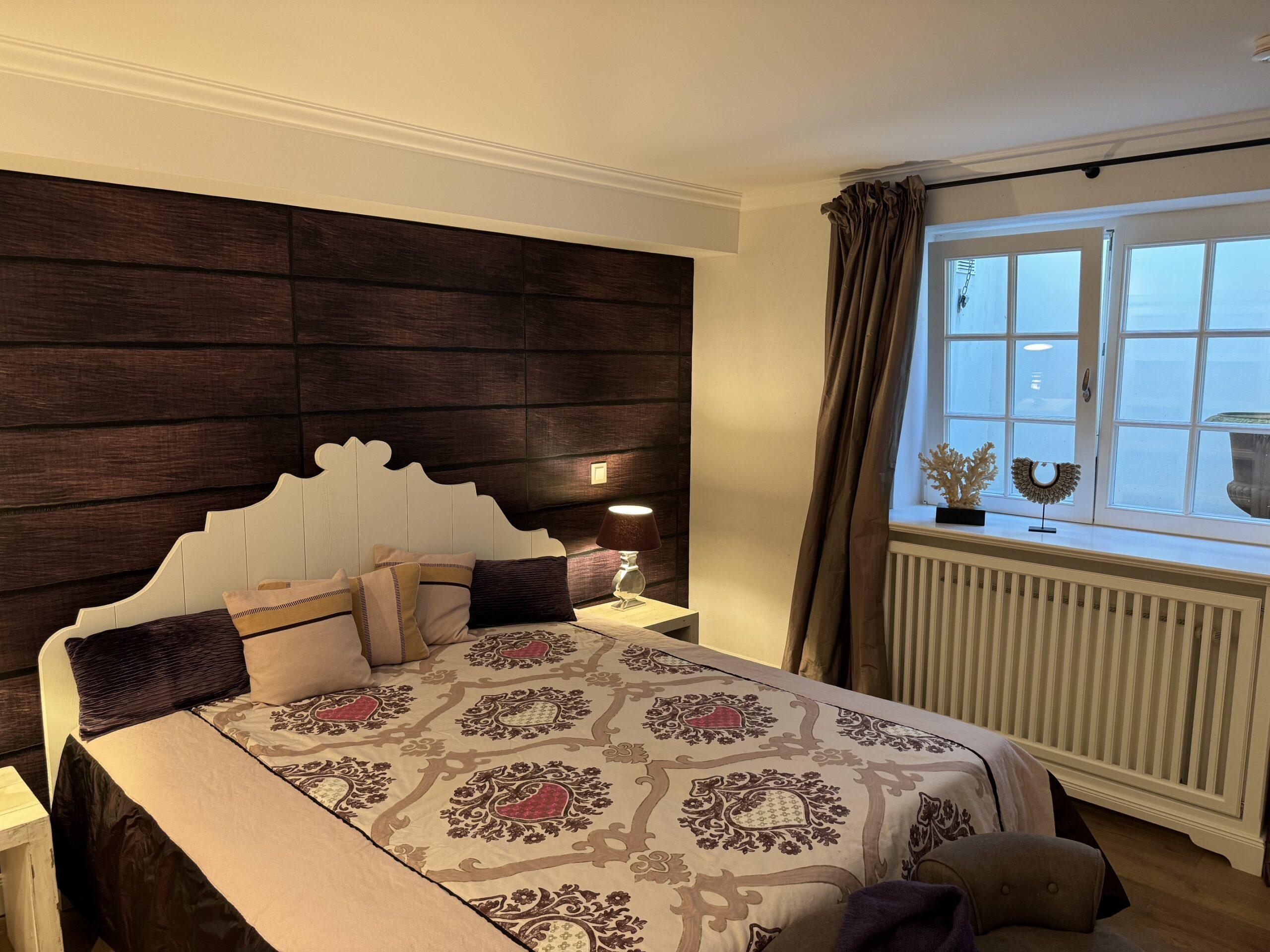 Schlafzimmer mit Doppelbett vom Seaside 1 Appartment | Hotel Duene Sylt