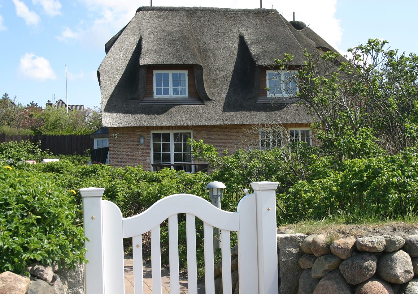 Bild Hotel Duene Ferienwohnung Landhaus Dünental 5 Außenansicht vom Hotel Duene