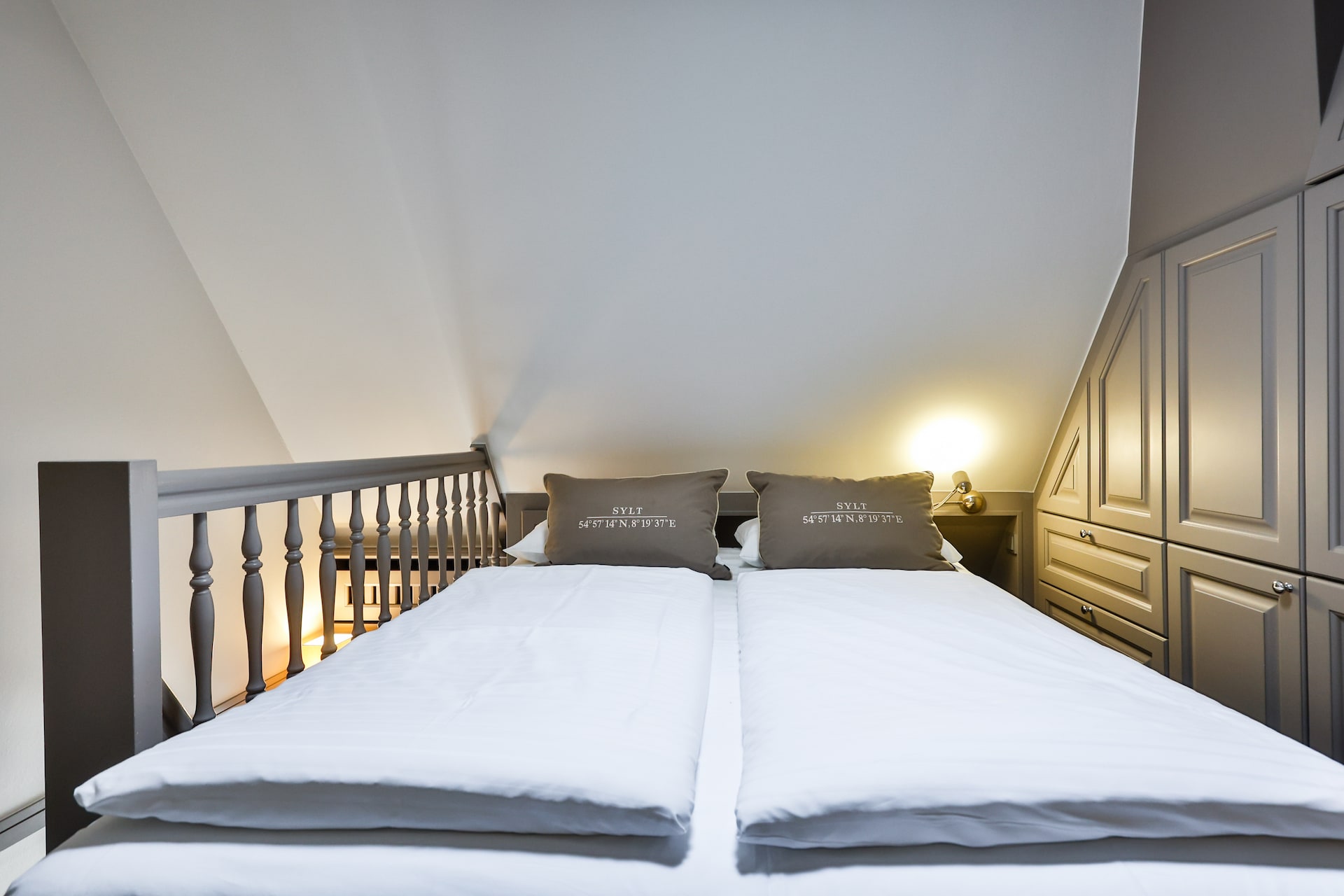 Schlafzimmer in der Ferienwohnung mit Wattblick "Syltsterne" in Rantum auf Sylt